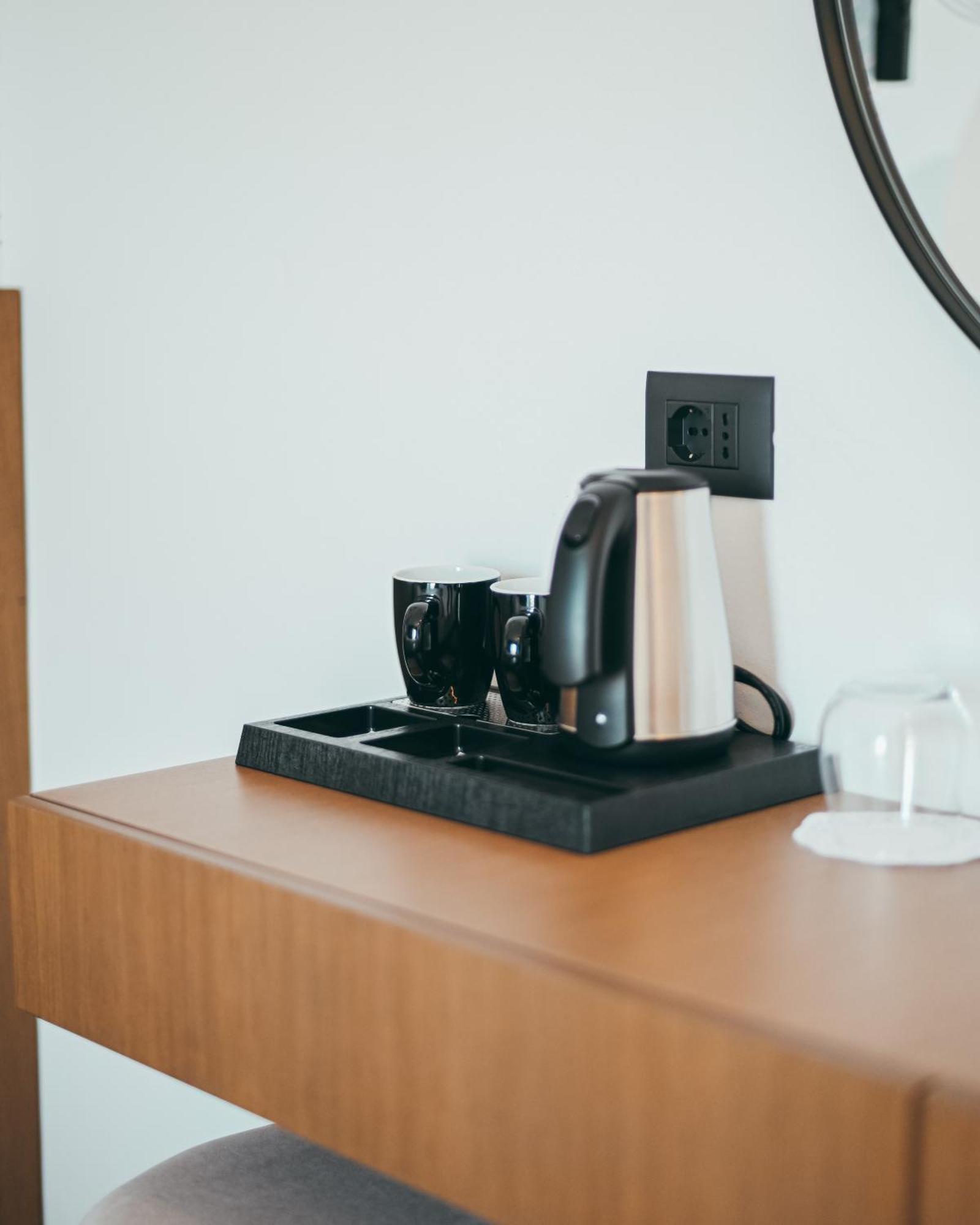 Monun Hotel Ксамил Екстериор снимка