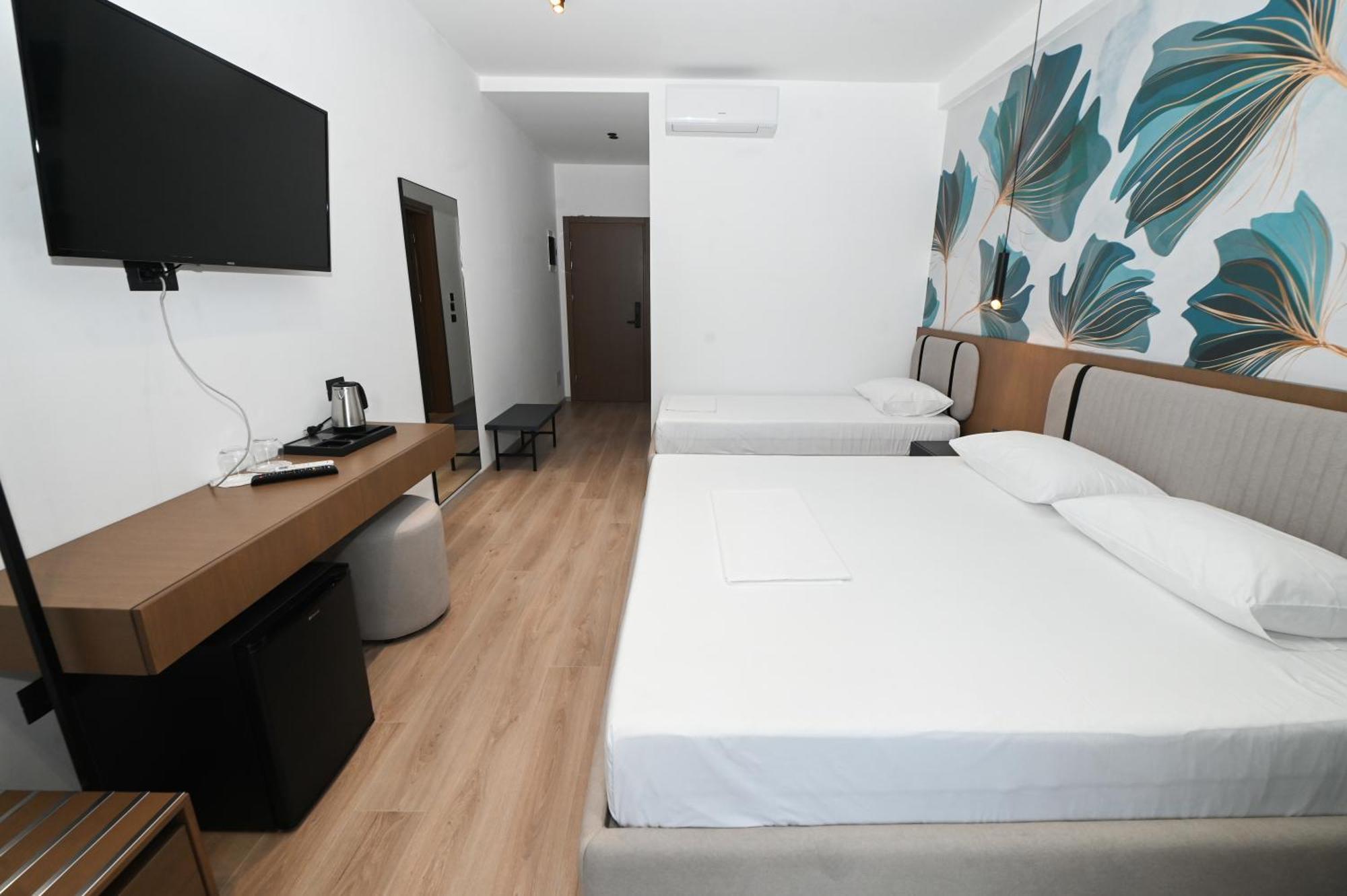 Monun Hotel Ксамил Екстериор снимка