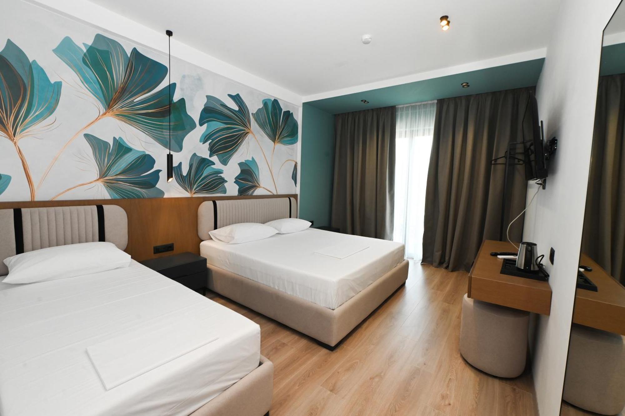 Monun Hotel Ксамил Екстериор снимка